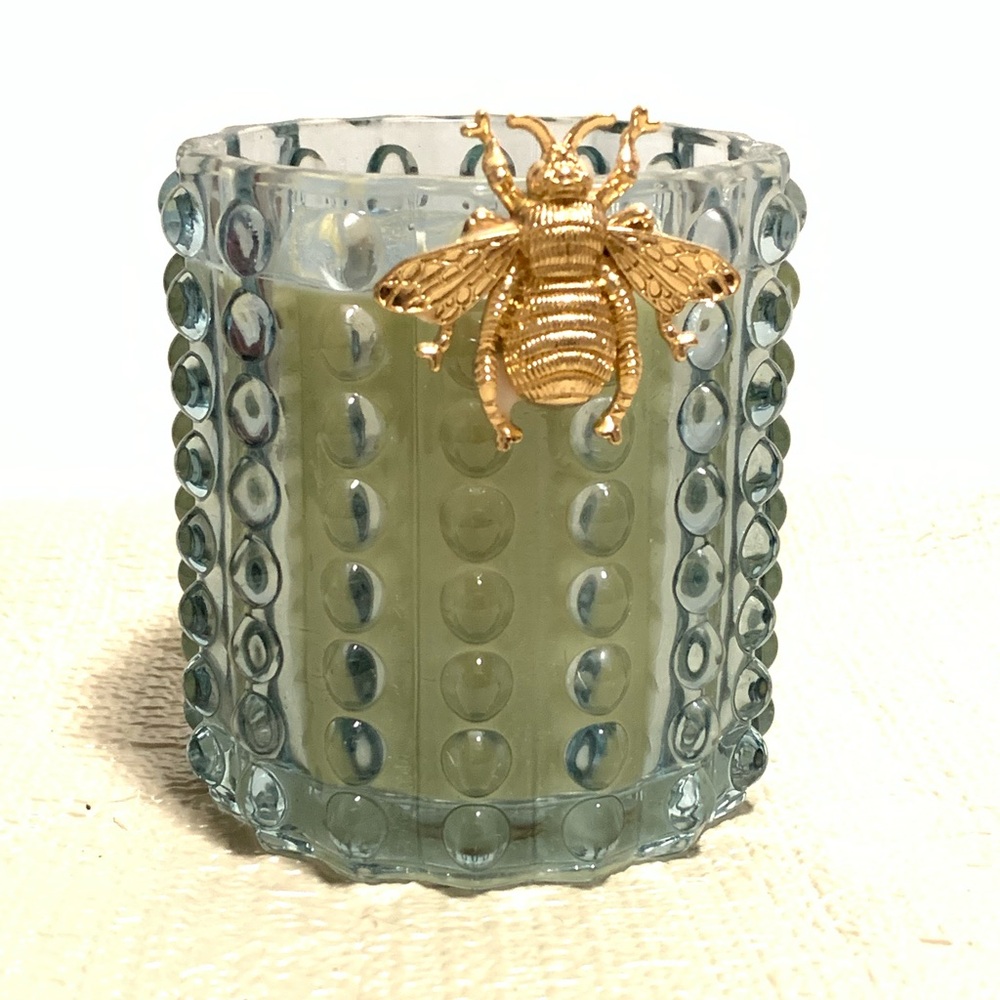 ENCHANTÉ Reusable Vessel Centerpiece Italian Citrus Candle 9oz Gold Bee Charm